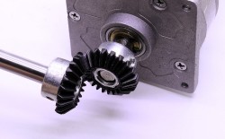 20T 8mm Hole Bevel Gear Set - Thumbnail