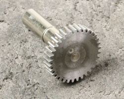 Steel Gear with Shaft (0.6 Module 34T) Ø5mm - Thumbnail